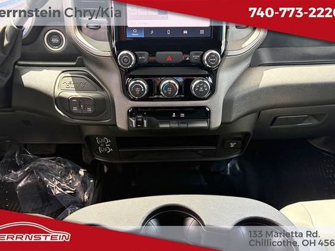 Used 2026 RAM 2500 Tradesman w/ Chrome Appearance Group AWD/4WD image 13