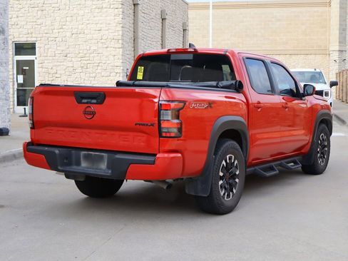 Used 2024 Nissan Frontier Pro-X image 3