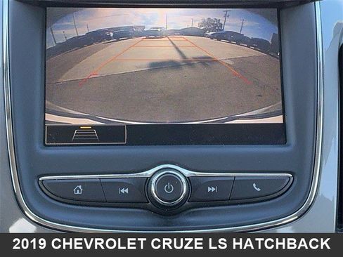 Used 2019 Chevrolet Cruze LS w/ LS Convenience Package image 17