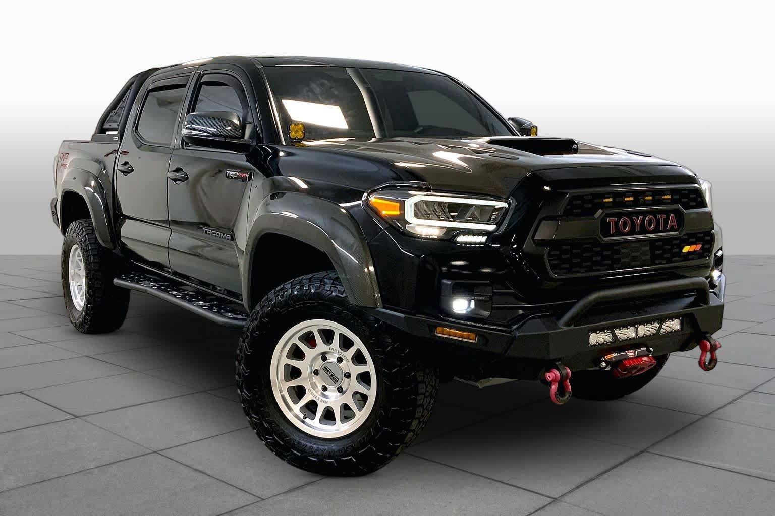 Used 2023 Toyota Tacoma TRD Pro AWD/4WD image 2