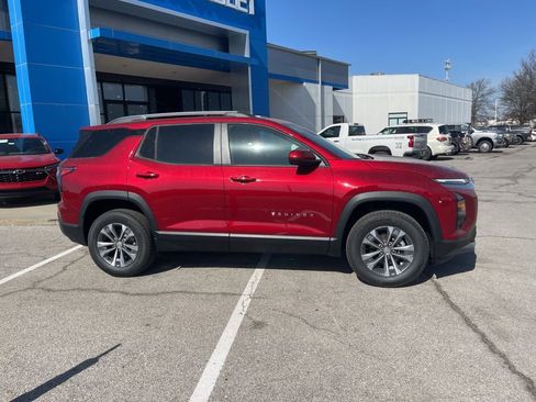 New 2026 Chevrolet Equinox LT AWD/4WD image 2