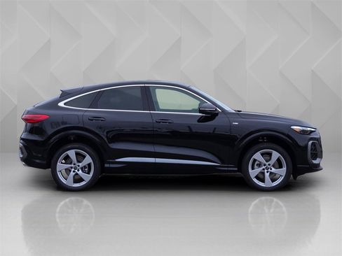 New 2025 Audi Q5 Premium Plus image 7