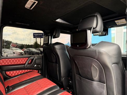 Used 2015 Mercedes-Benz G 63 AMG 4MATIC image 44