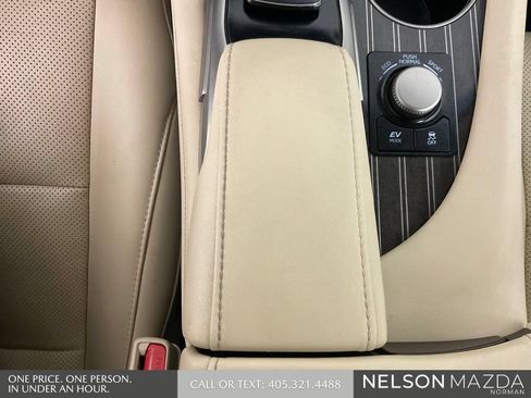 Used 2017 Lexus RX 450h AWD w/ Luxury Package image 46