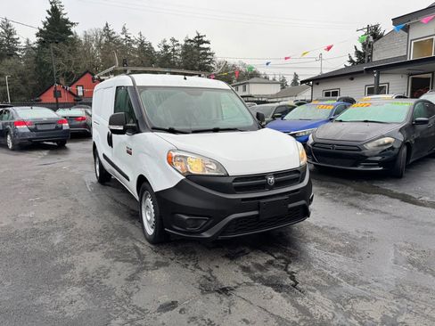 Used 2018 RAM ProMaster City Tradesman image 3