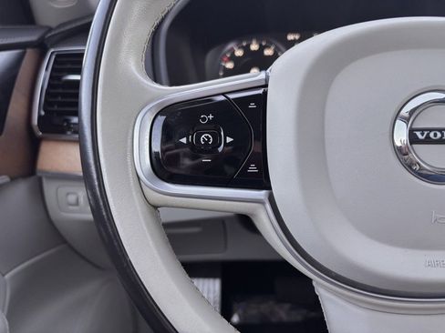Used 2020 Volvo XC90 T8 Inscription image 6