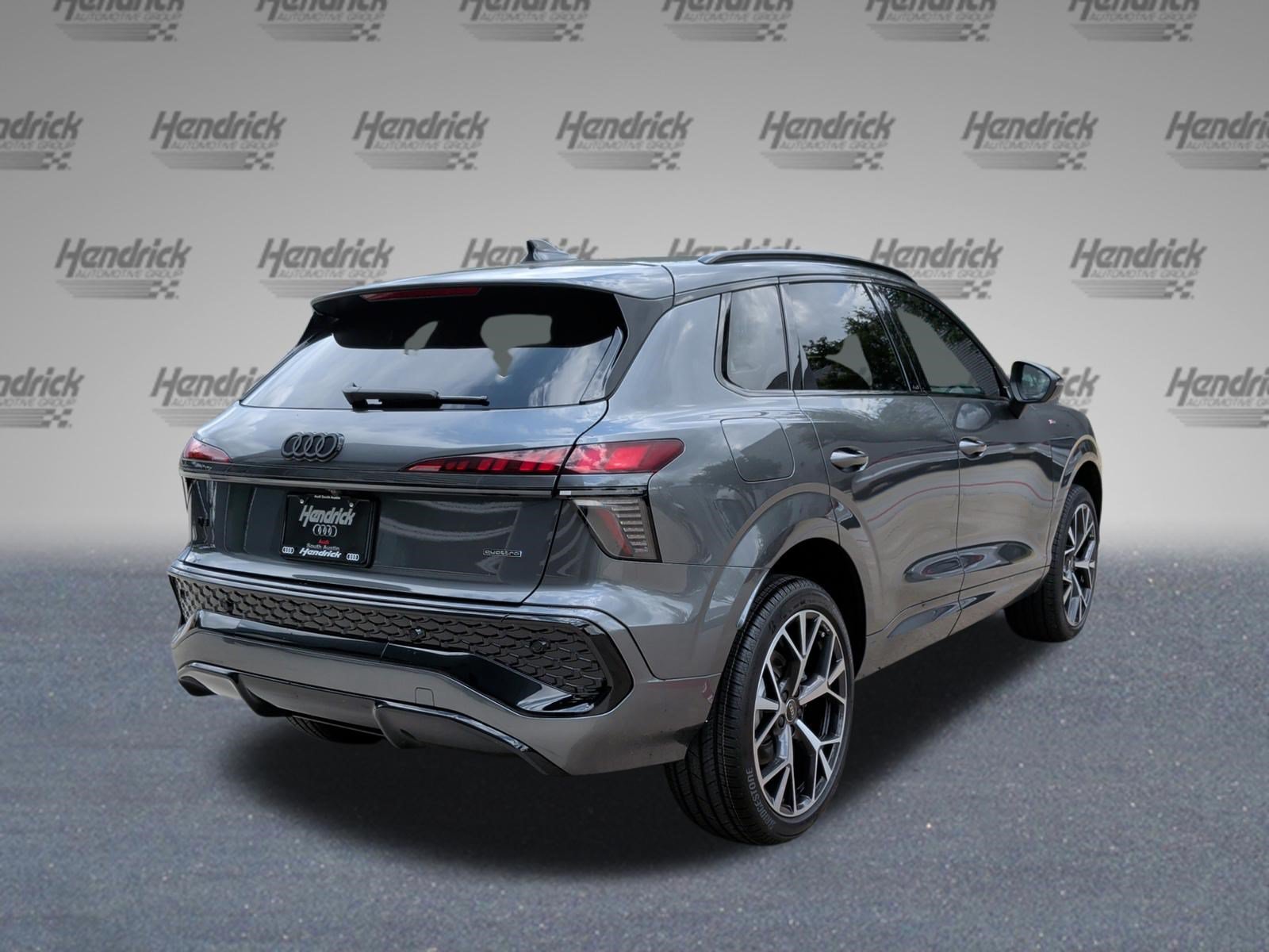 Used 2026 Audi Q3 quattro 2.0T AWD/4WD image 9