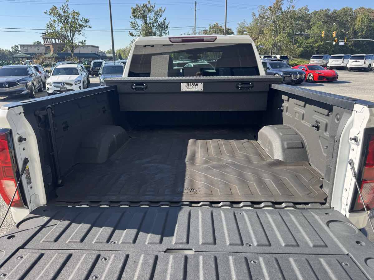 Used 2022 GMC Sierra 2500 SLE w/ SLE Value Package; AWD/4WD image 24