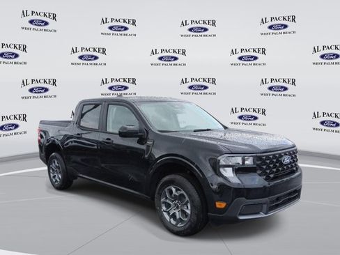 New 2026 Ford Maverick XLT w/ XLT Luxury Package FWD image 11