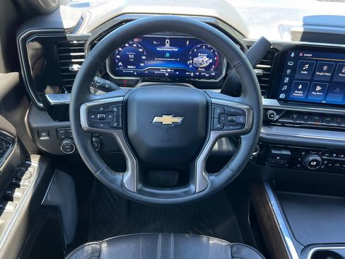 Used 2024 Chevrolet Silverado 2500 High Country AWD/4WD image 16