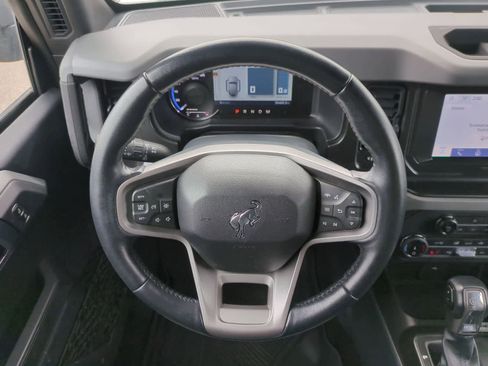 Used 2022 Ford Bronco Big Bend w/ Sasquatch Package AWD/4WD image 22