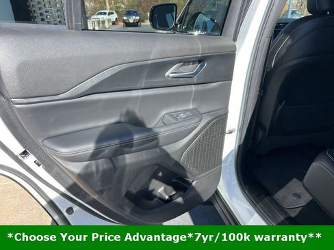 Certified 2024 Jeep Grand Cherokee Altitude image 29