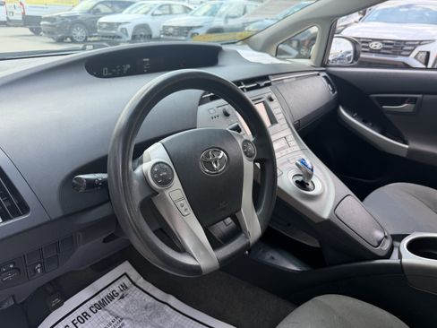 Used 2013 Toyota Prius Two FWD image 30