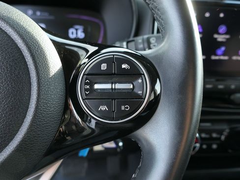 Used 2023 Kia Soul EX image 14