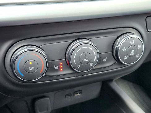 New 2026 Chevrolet Trax LS w/ LS Convenience Package image 20