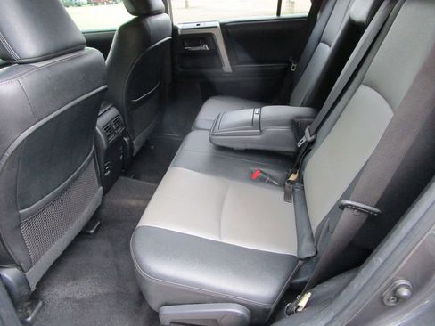 Used 2015 Toyota 4Runner SR5 Premium RWD image 20