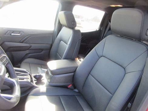 New 2026 GMC Canyon Elevation w/ Convenience Package image 13