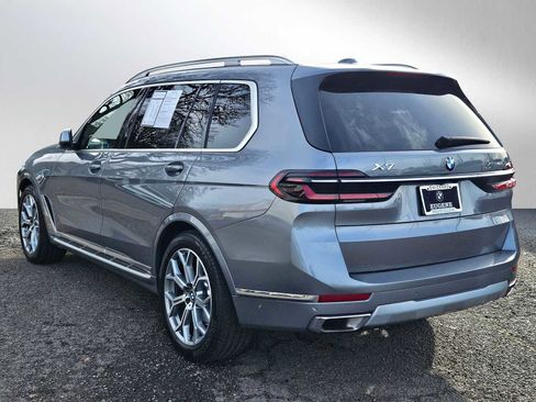Used 2023 BMW X7 xDrive40i w/ Parking Assistance Package image 4