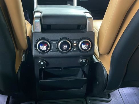 Used 2017 Land Rover Discovery HSE Luxury AWD/4WD image 12