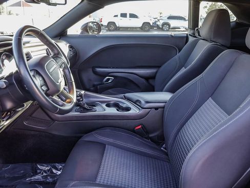 Used 2018 Dodge Challenger SXT image 18