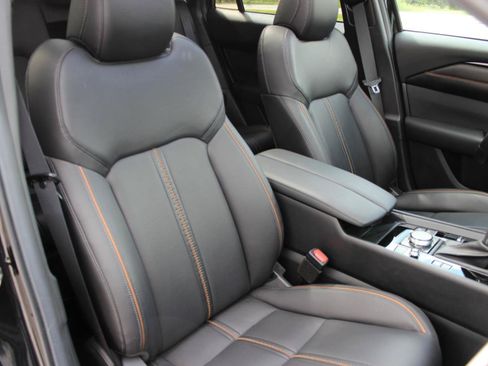Used 2025 MAZDA CX-50 AWD 2.5 Hybrid w/ Premium Pkg image 23