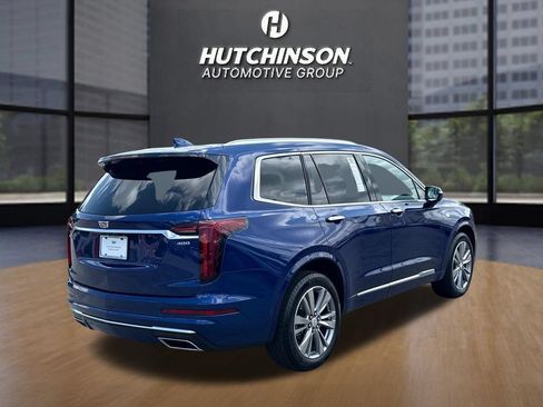 Certified 2025 Cadillac XT6 Premium Luxury FWD image 7