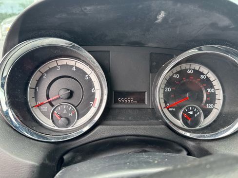 Used 2018 Dodge Grand Caravan SE image 9