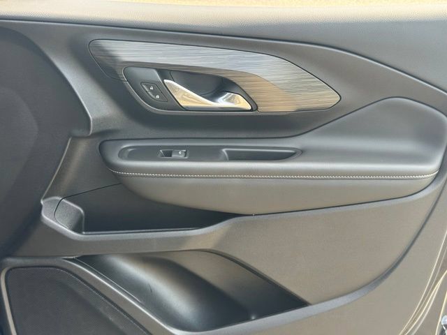 Certified 2024 GMC Terrain SLE w/ Driver Convenience Package AWD/4WD image 26