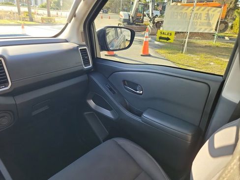 Certified 2024 Nissan Frontier SV image 19