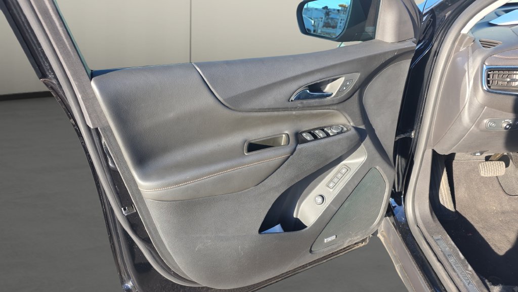Used 2024 Chevrolet Equinox Premier FWD image 15