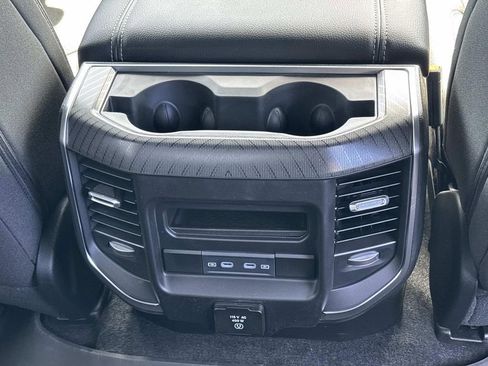New 2026 RAM 1500 4x4 Crew Cab image 12