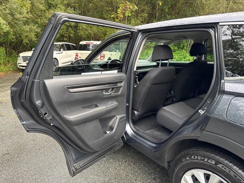 Certified 2025 Honda CR-V LX image 31