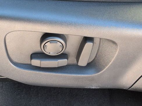 New 2026 Land Rover Discovery Sport Landmark image 15