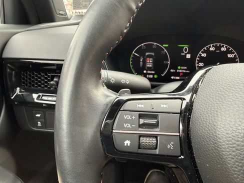 Used 2025 Honda CR-V Sport Touring image 10