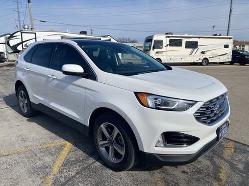 Used 2021 Ford Edge SEL w/ Convenience Package image 3
