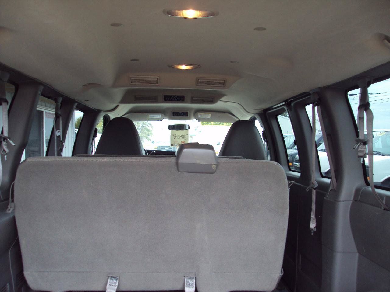 Used 2013 Chevrolet Express 1500 LT w/ LT Preferred Equipment Group AWD/4WD image 9