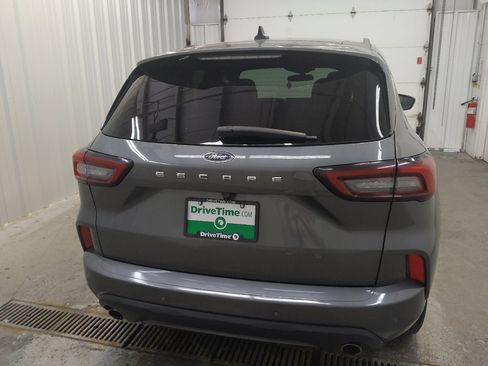 Used 2024 Ford Escape ST-Line w/ Tech Pack #1 FWD image 7