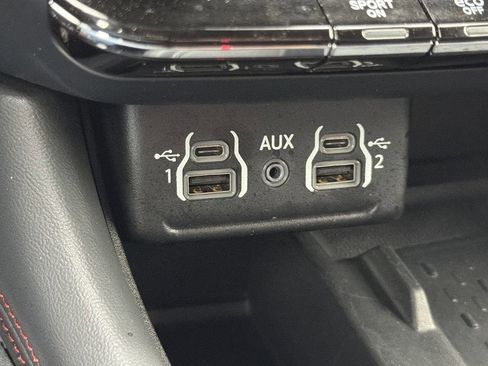 Used 2025 Dodge Durango R/T AWD/4WD image 7