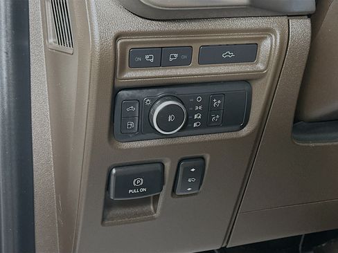 Used 2022 Ford F150 King Ranch w/ Equipment Group 601A High AWD/4WD image 12