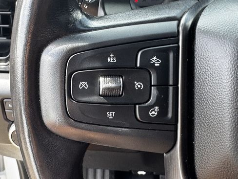 Used 2022 GMC Sierra 1500 AT4 w/ Technology Package AWD/4WD image 24