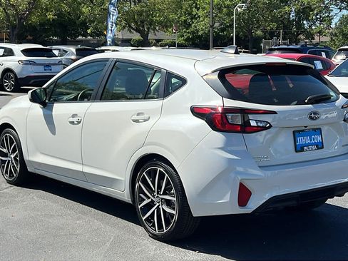 Certified 2024 Subaru Impreza 2.0i Sport AWD/4WD image 8
