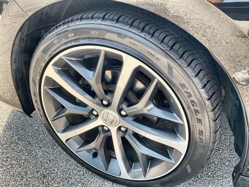 Used 2024 Honda Civic Touring image 18