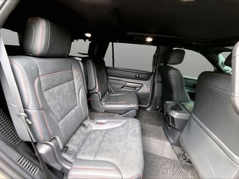 Used 2025 Toyota Sequoia TRD Pro AWD/4WD image 20