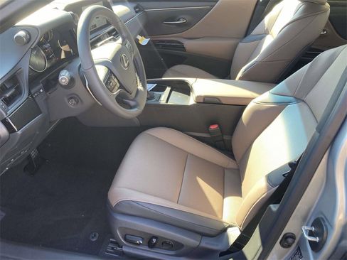 New 2025 Lexus ES 350 w/ Premium Package image 12