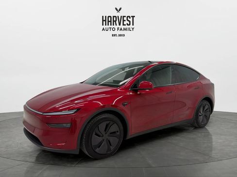 Used 2026 Tesla Model Y Long Range AWD/4WD image 1
