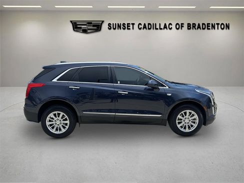 Used 2018 Cadillac XT5 FWD image 2