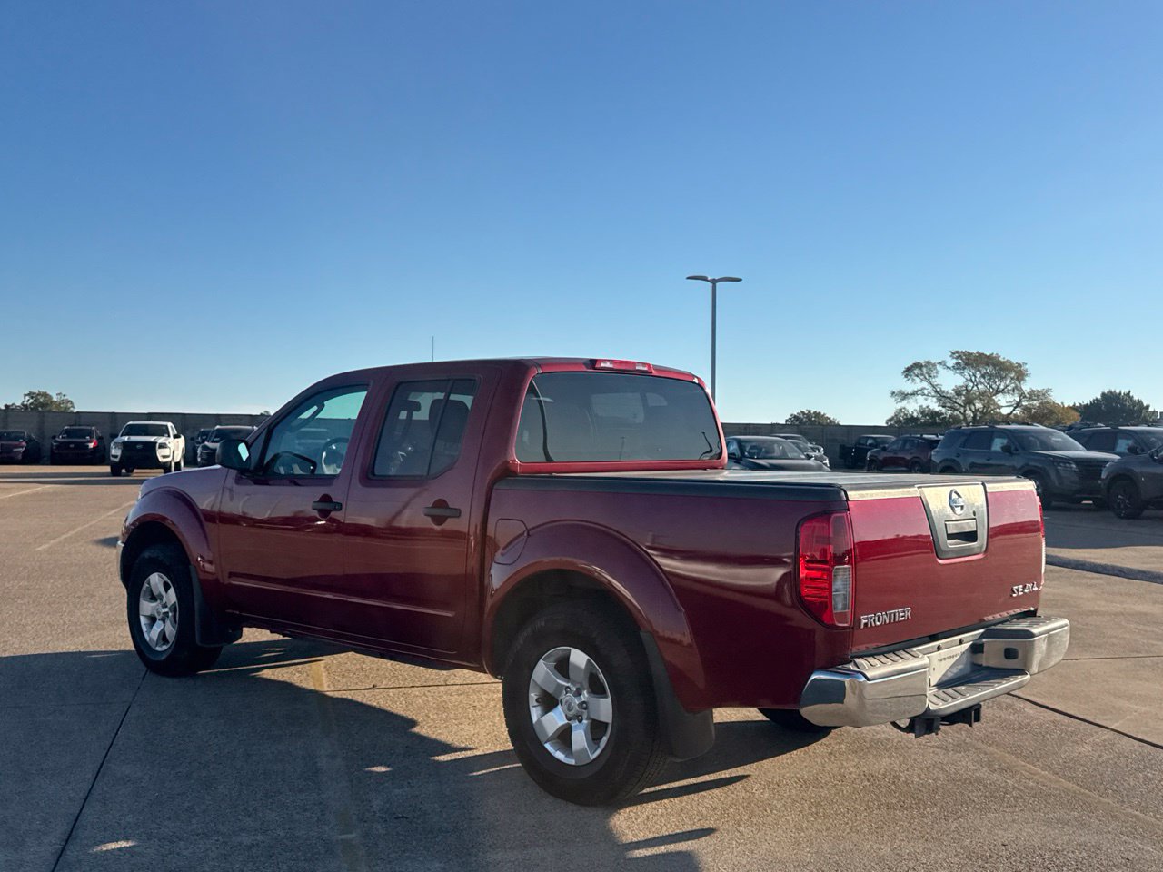 Used 2010 Nissan Frontier SE AWD/4WD image 19