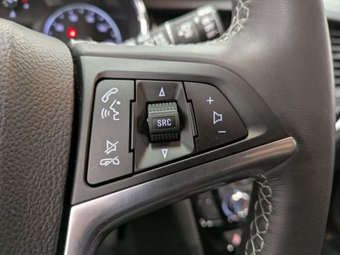 Used 2022 Buick Encore Preferred w/ Safety Package image 17