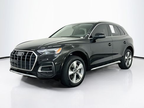Used 2023 Audi Q5 2.0T Premium w/ Convenience Package AWD/4WD image 3