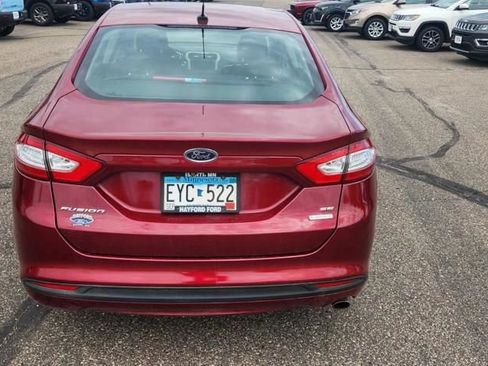 Used 2014 Ford Fusion SE w/ Equipment Group 202A FWD image 4